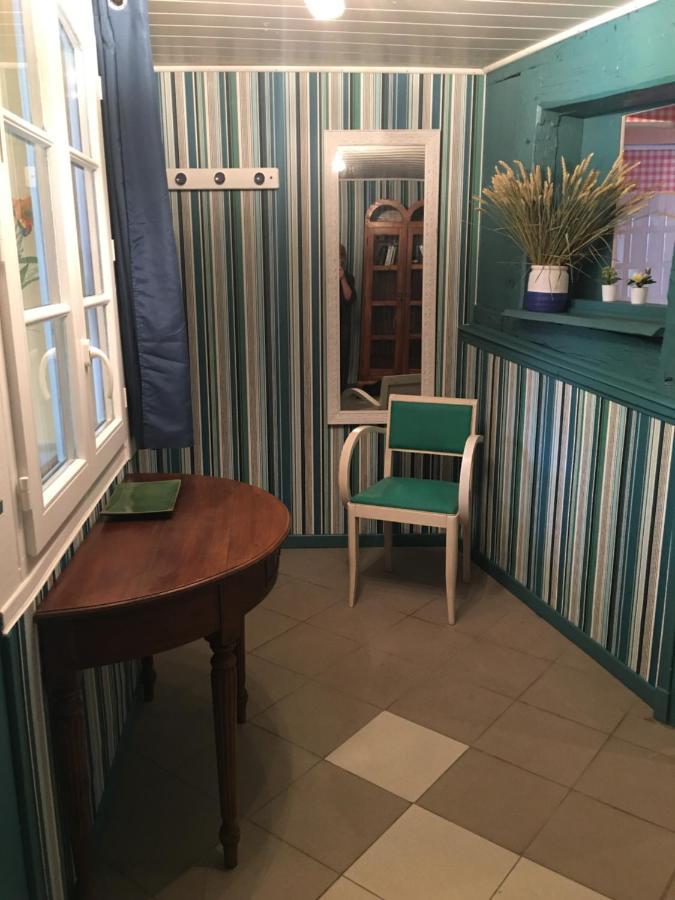 Au Relais De L'Histoire Gite Classe 4 Etoiles Oberbronn Esterno foto