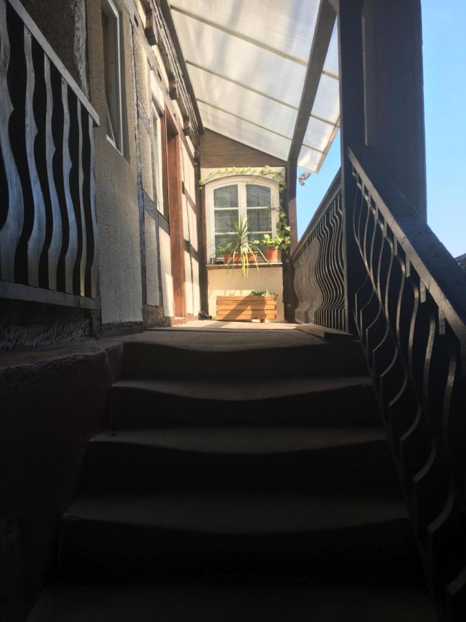 Au Relais De L'Histoire Gite Classe 4 Etoiles Oberbronn Esterno foto