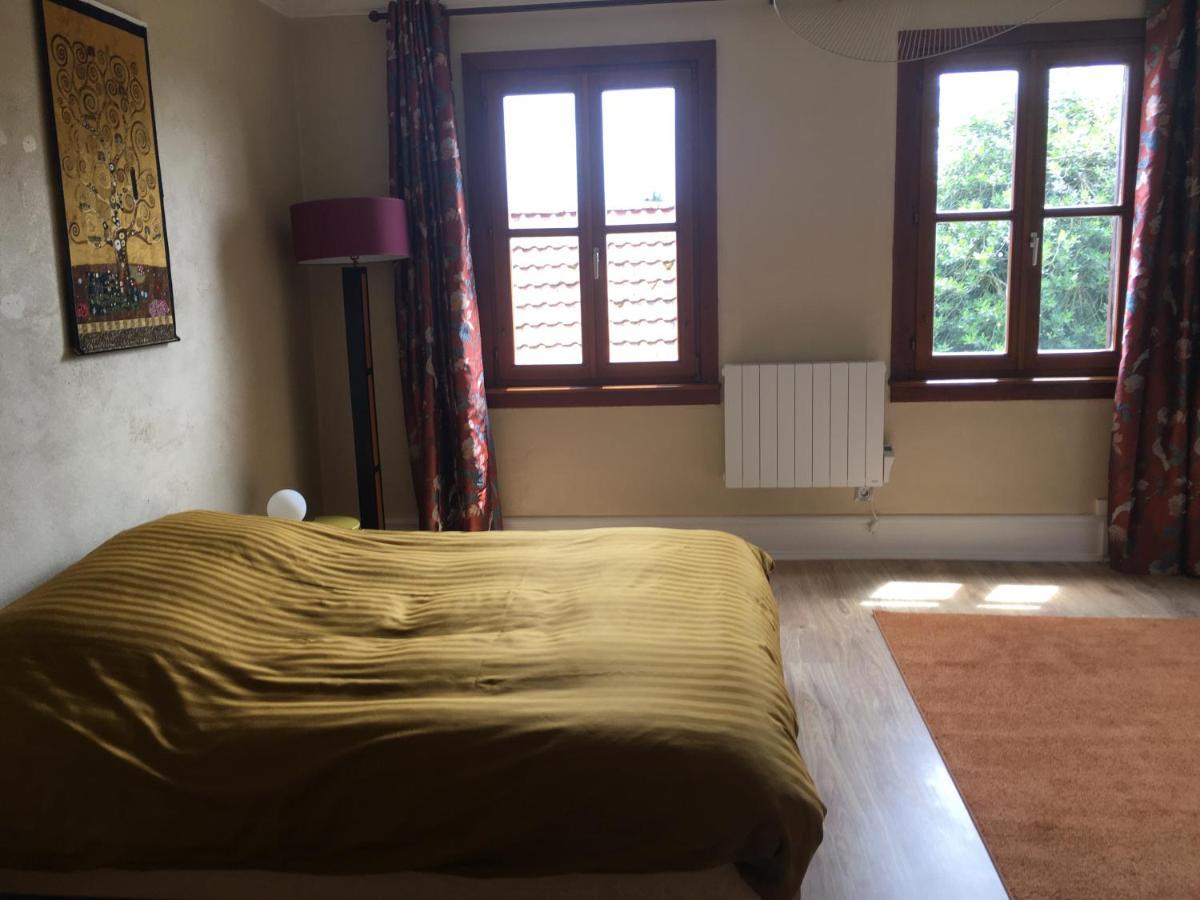 Au Relais De L'Histoire Gite Classe 4 Etoiles Oberbronn Esterno foto