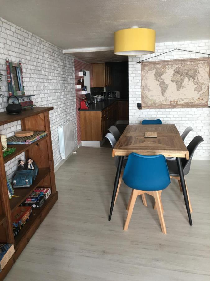 Au Relais De L'Histoire Gite Classe 4 Etoiles Oberbronn Esterno foto