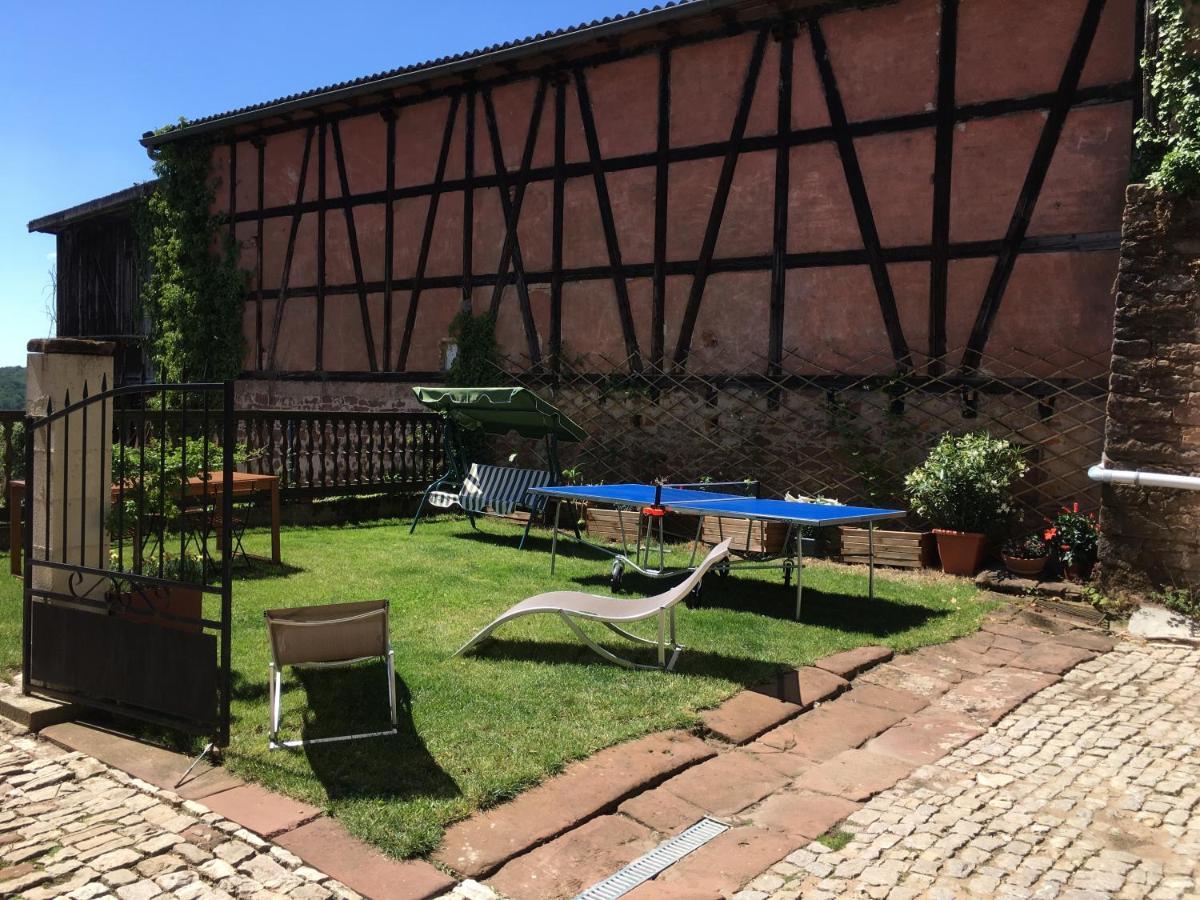 Au Relais De L'Histoire Gite Classe 4 Etoiles Oberbronn Esterno foto