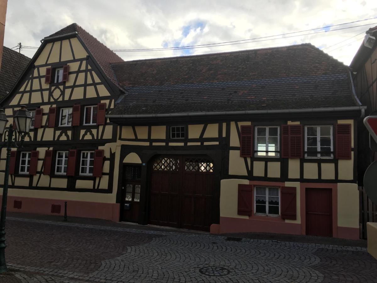 Au Relais De L'Histoire Gite Classe 4 Etoiles Oberbronn Esterno foto