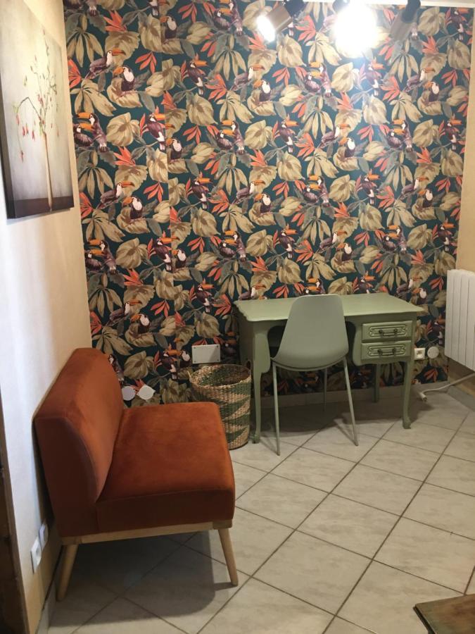 Au Relais De L'Histoire Gite Classe 4 Etoiles Oberbronn Esterno foto